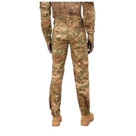 5.11 Tactical Hot Weather Combat Bukser i farven MultiCam set bagfra på person